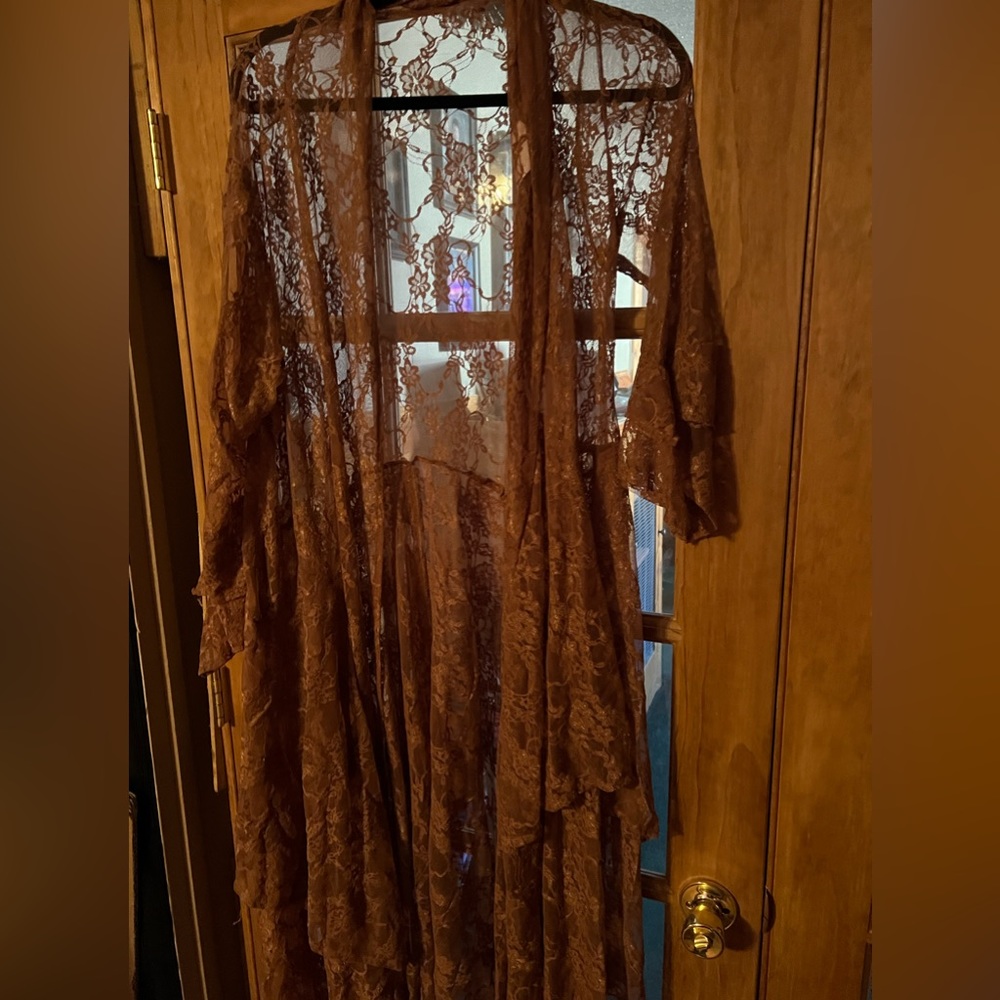 Lace light brown duster